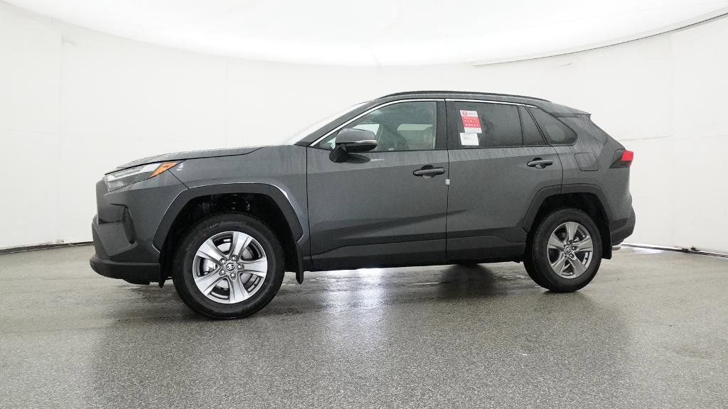 Thumbnail: 2025 Toyota RAV4 - 16