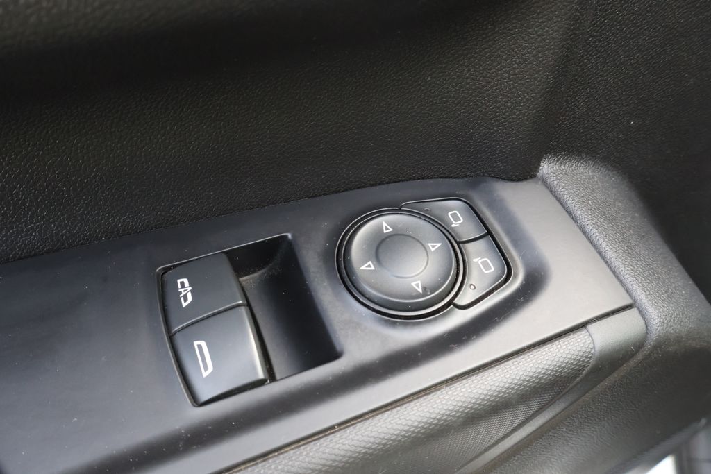 Thumbnail: 2021 Chevrolet Silverado 1500 - 25