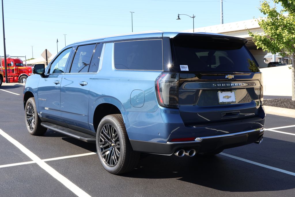Thumbnail: 2025 Chevrolet Suburban - 5