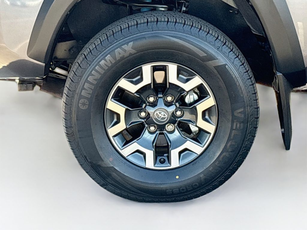 Thumbnail: 2021 Toyota Tacoma - 29