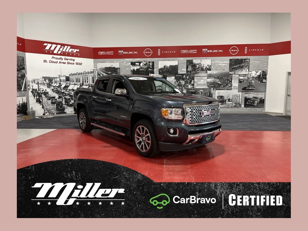 Gray (Dark Sky Metallic) 2019 GMC Canyon Denali Crew Cab 4WD Pickup Truck Four-Wheel Drive 8-Speed Automatic