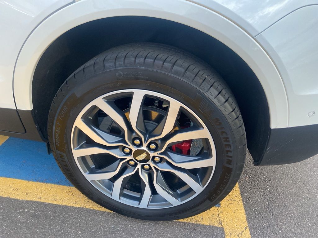 Thumbnail: 2024 Cadillac XT5 - 9