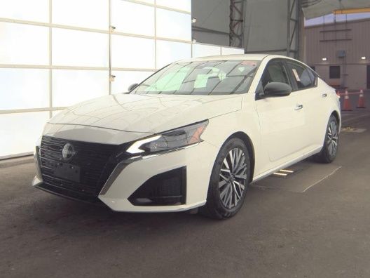 Glacier White 2025 Nissan Altima 2.5 SV FWD Sedan Front-Wheel Drive Continuously Variable Transmission