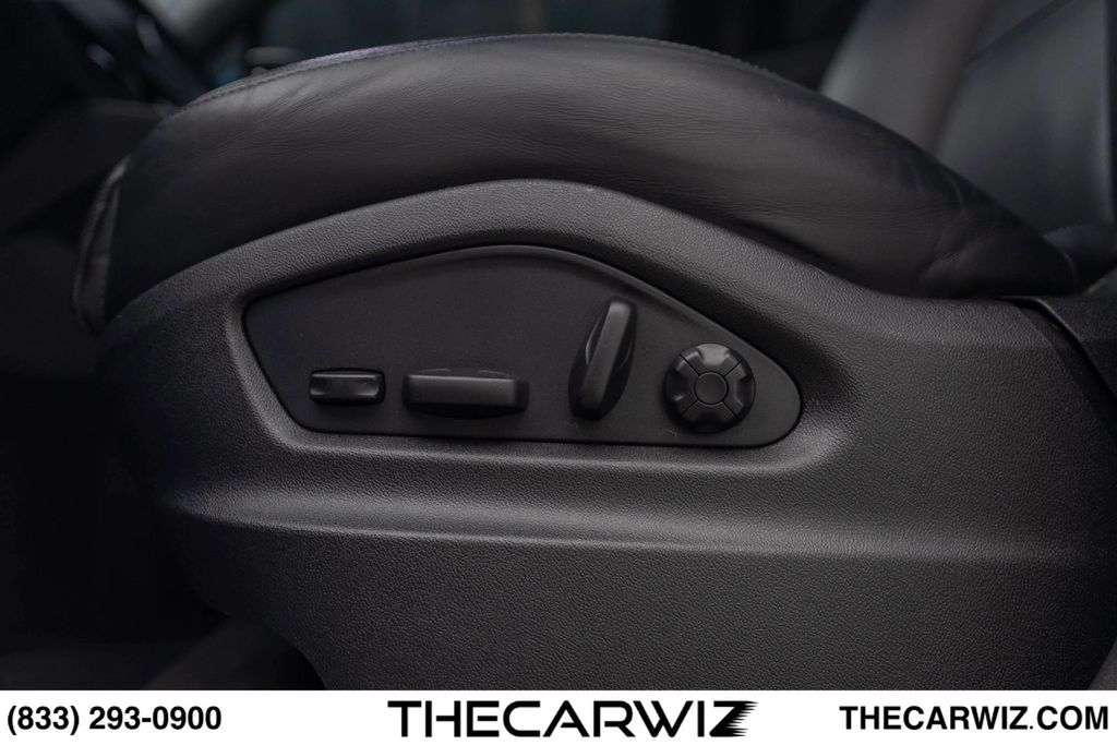 2023 Porsche Cayenne Coup Turbo - Photo 37