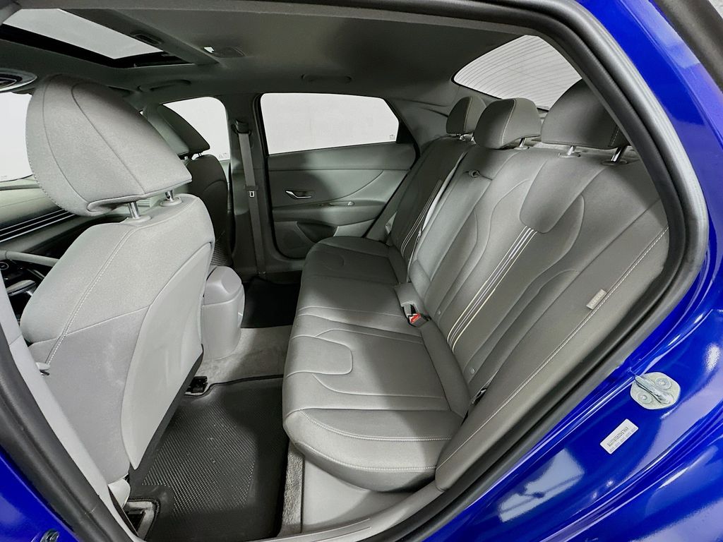 Thumbnail: 2025 Hyundai Elantra - 25