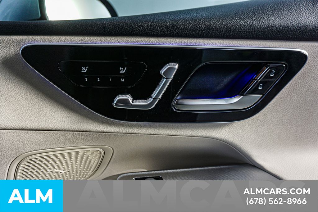 Used 2026 Silver Mercedes-Benz GLC 300 image 46