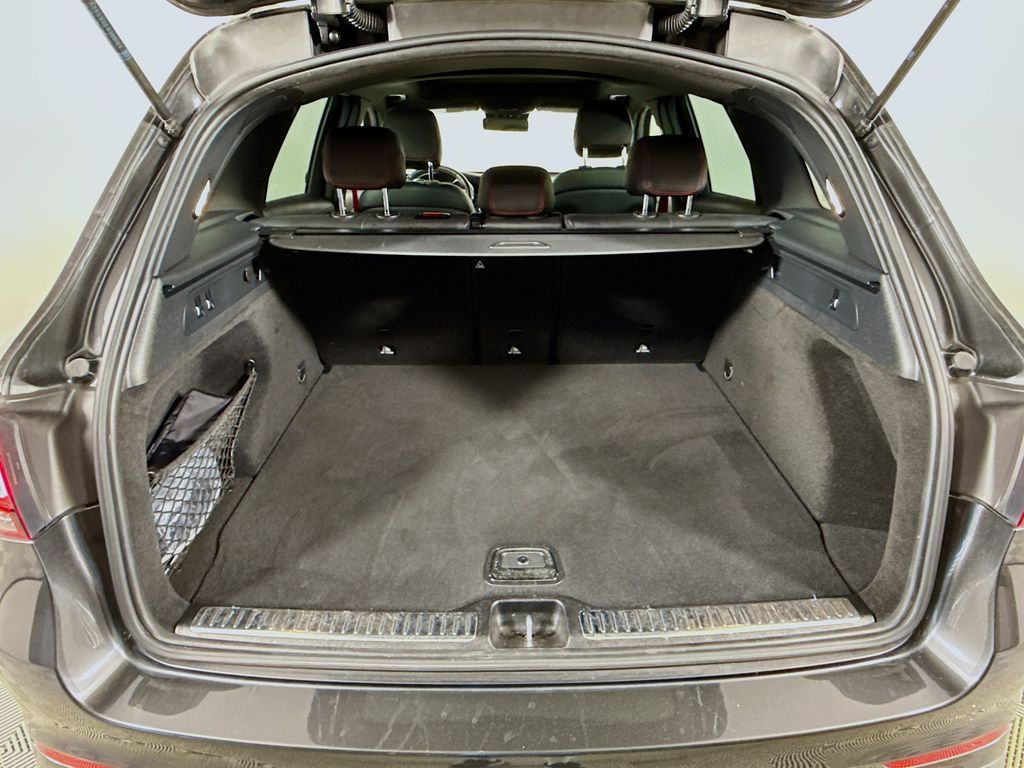 Thumbnail: 2021 Mercedes-Benz GLC - 26