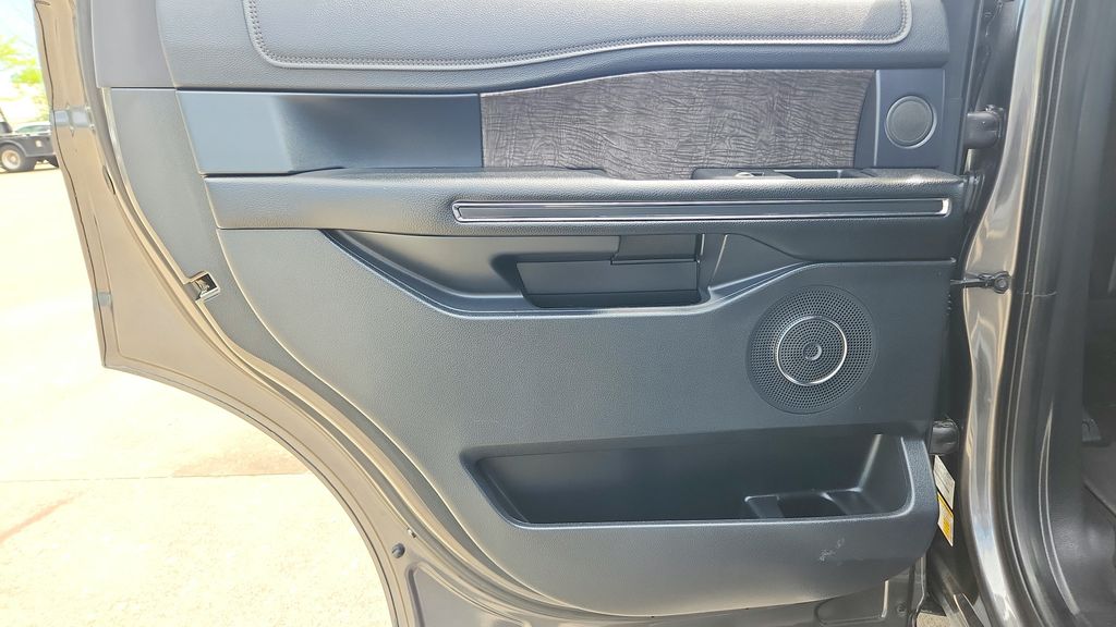 2021 Ford Expedition Limited - Photo 28
