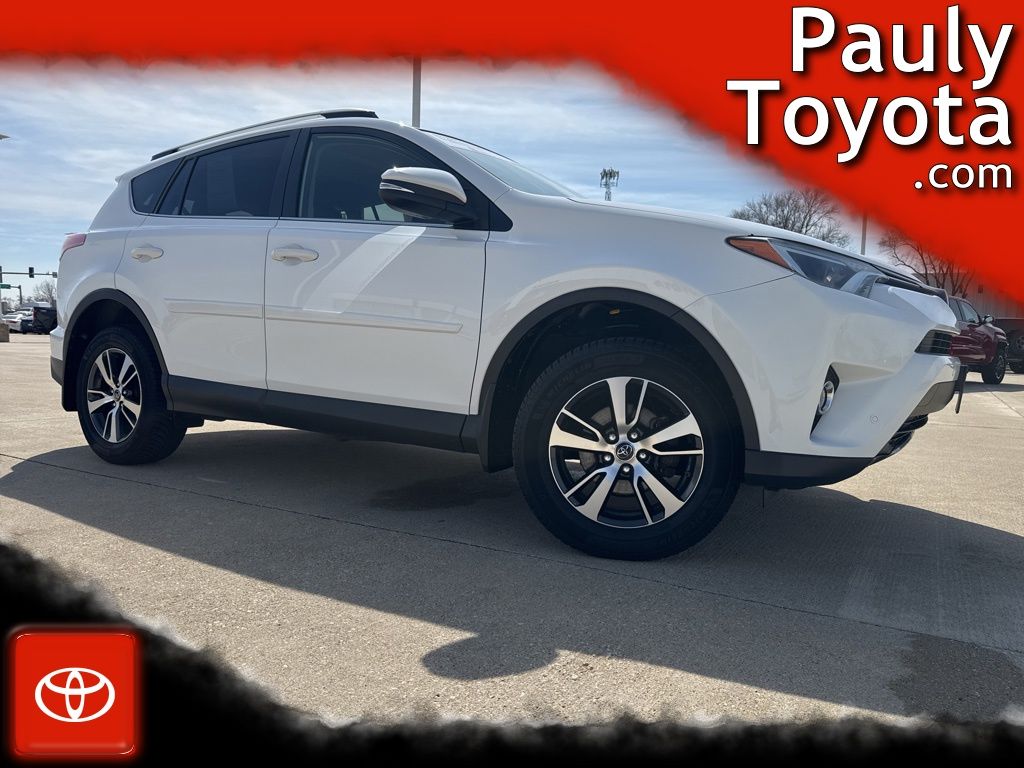 Super White 2018 Toyota RAV4 XLE AWD SUV / Crossover All-Wheel Drive 6-Speed Automatic