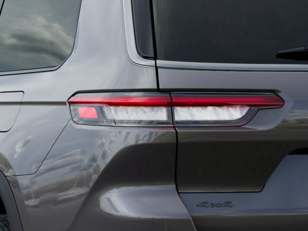 2026 Jeep Grand Cherokee L Laredo Gray at South Hills CDJR