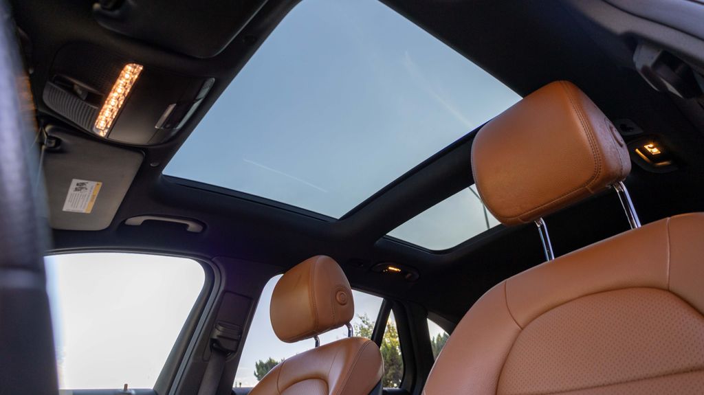 Used 2020 Mercedes-Benz GLC GLC 300 4D Sport Utility