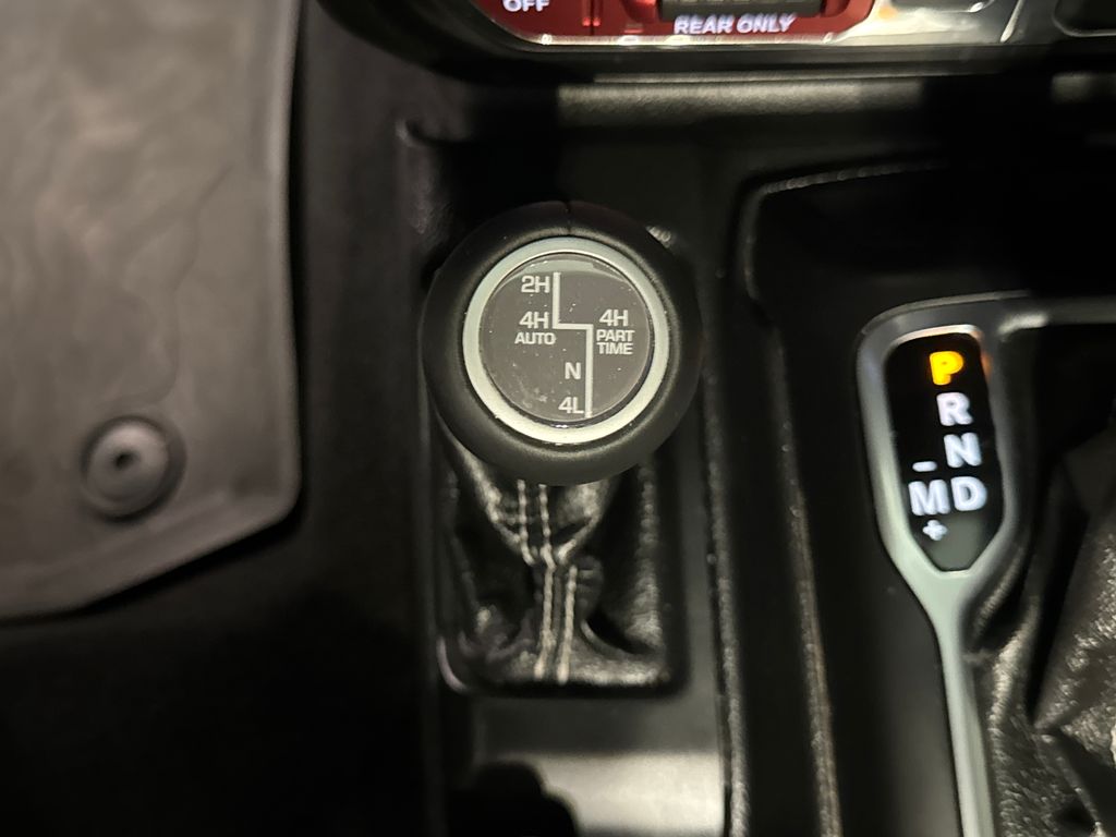 Certified Used 2021 Black Jeep Unlimited Rubicon 4xe image 28