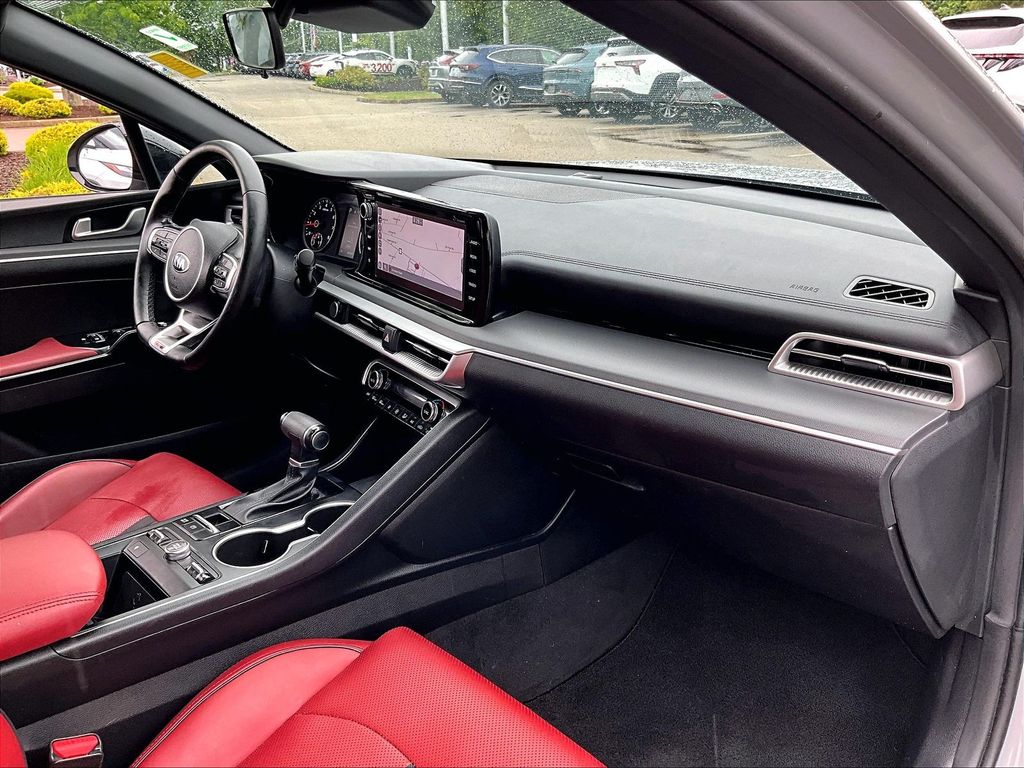 2021 Kia K5 — photo 13