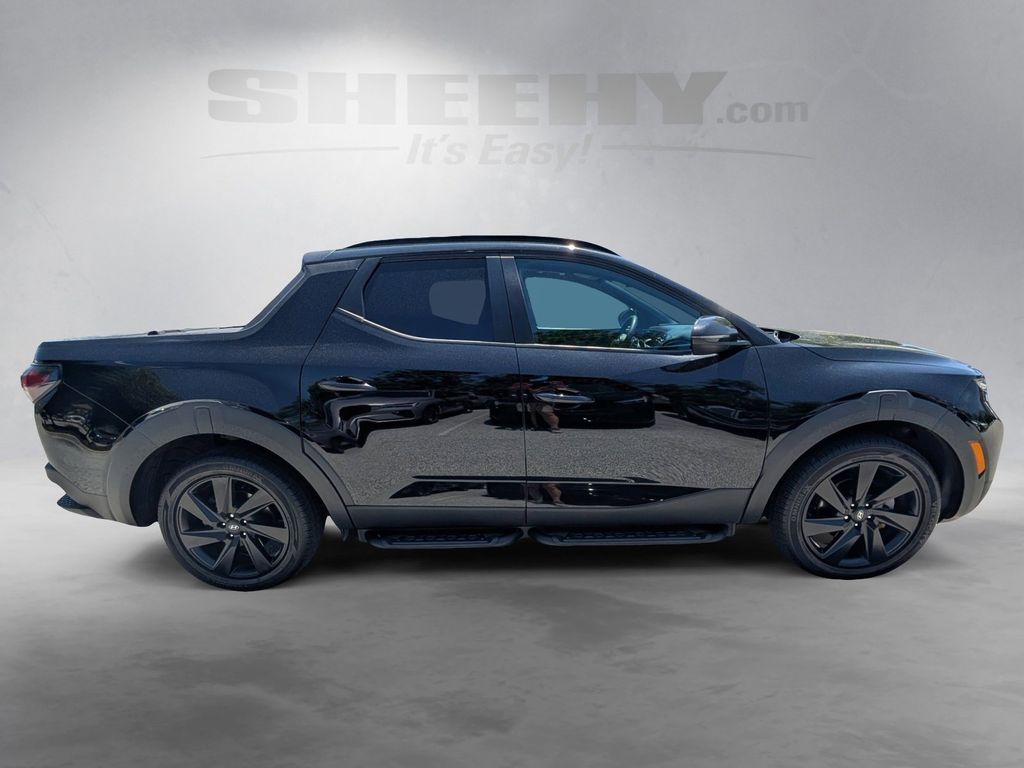 Used 2023 Black Hyundai NIGHT image 9