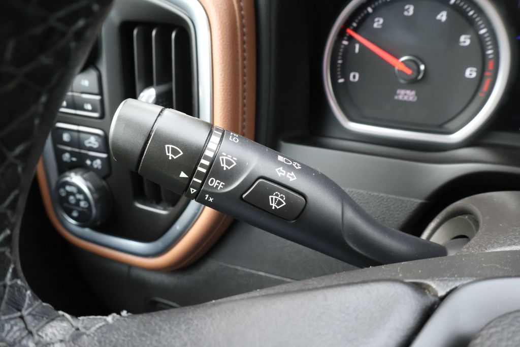 2022 Chevrolet Silverado 1500 High Country 23