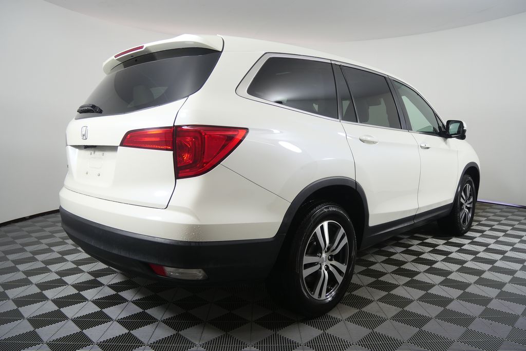 Thumbnail: 2018 Honda Pilot - 3