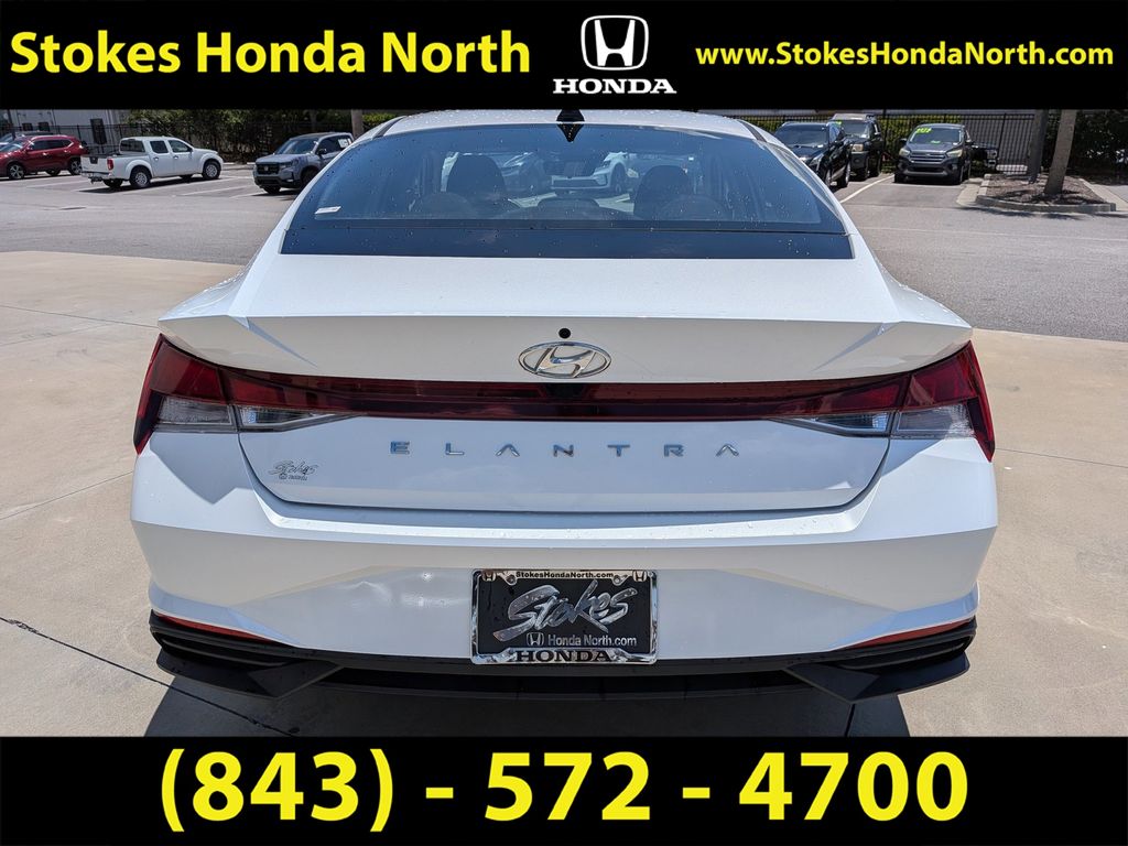 2021 Hyundai Elantra SEL - 8