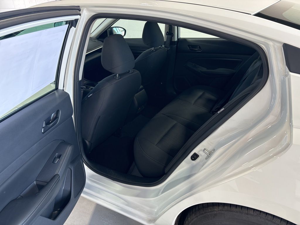 2025 Nissan Altima SV - Photo 14