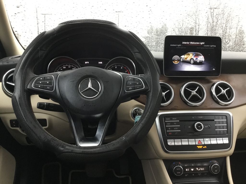 Thumbnail: 2020 Mercedes-Benz GLA - 11