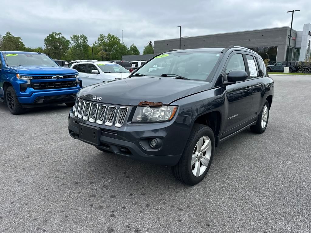 2014 Jeep Compass Latitude photo