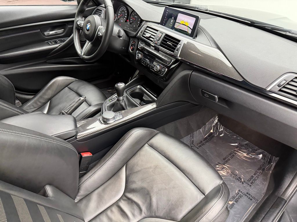 Thumbnail: 2018 BMW M3 - 32