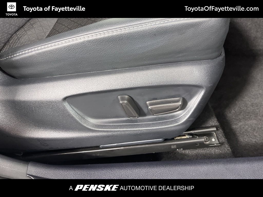 Thumbnail: 2024 Toyota Camry - 9