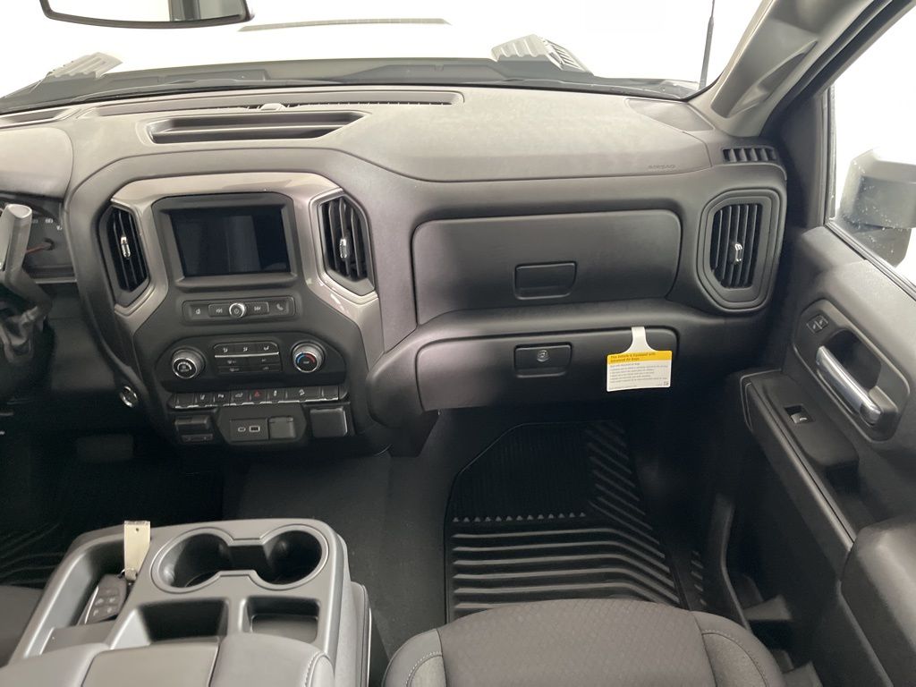 Thumbnail: 2026 Chevrolet Silverado 2500 - 17