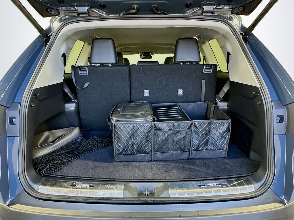 Thumbnail: 2025 Toyota Grand Highlander - 25