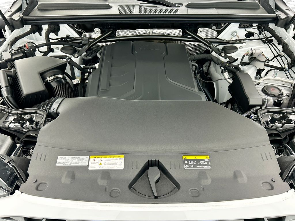 Thumbnail: 2025 Audi Q5 - 29