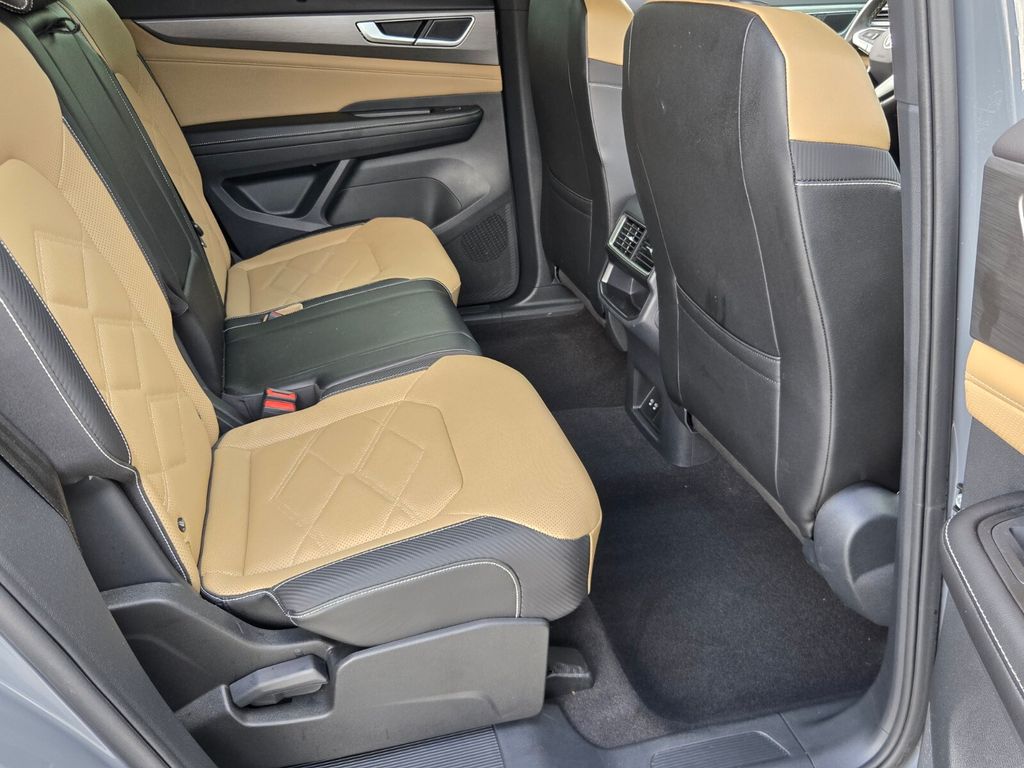 2024 Volkswagen Atlas - $24,582