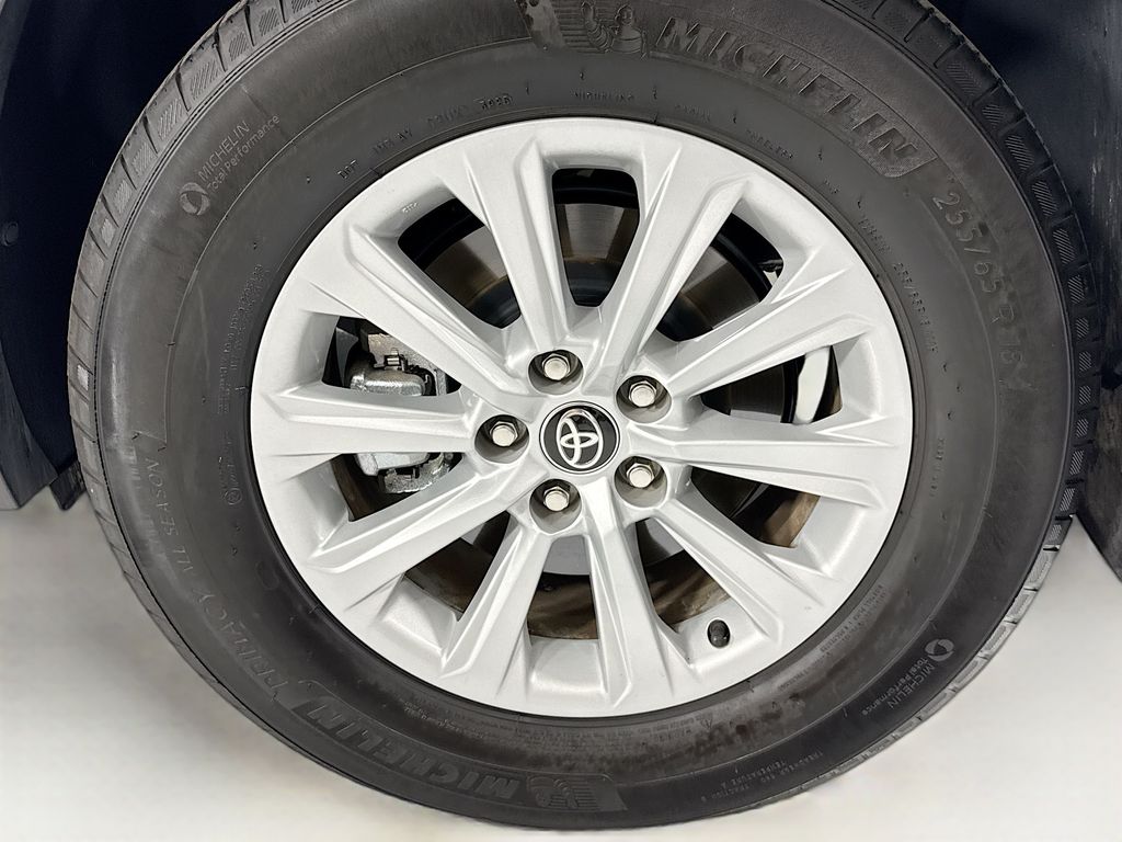 Used 2026 Silver Toyota XLE image 32