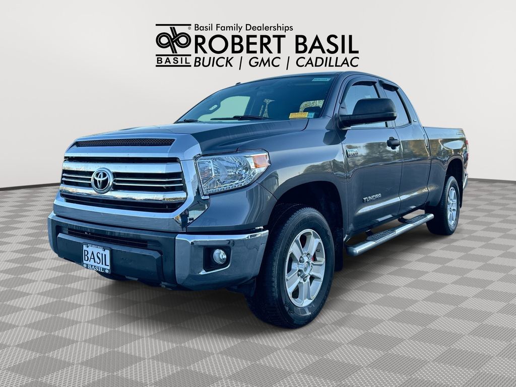 Magnetic Gray Metallic 2017 Toyota Tundra Pickup Truck Four-Wheel Drive 6-Speed Automatic Overdrive