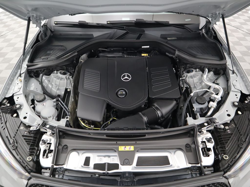2025 Mercedes-Benz GLC 300 30