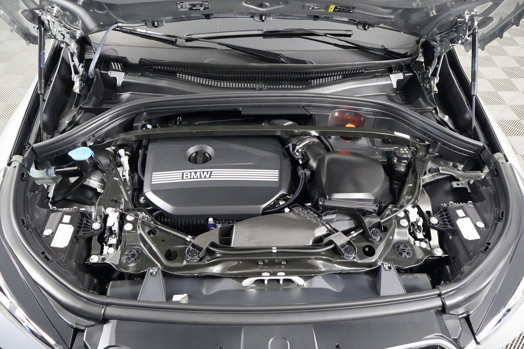 Thumbnail: 2025 BMW X1 - 15