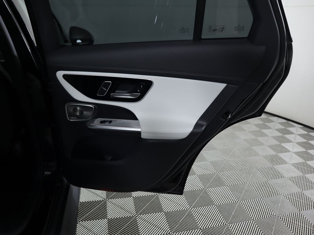 Thumbnail: 2026 Mercedes-Benz GLC - 29