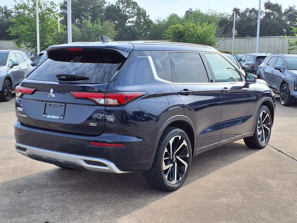 2022 Mitsubishi Outlander SEL  at DeMontrond Automotive Group