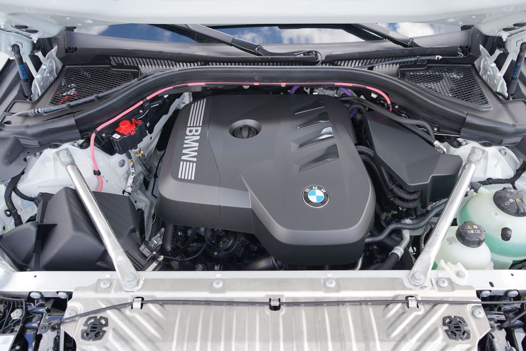 Thumbnail: 2026 BMW X3 - 21