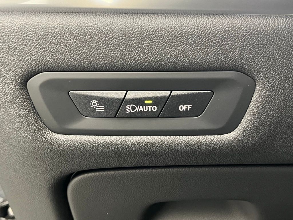 Thumbnail: 2026 BMW X5 - 20