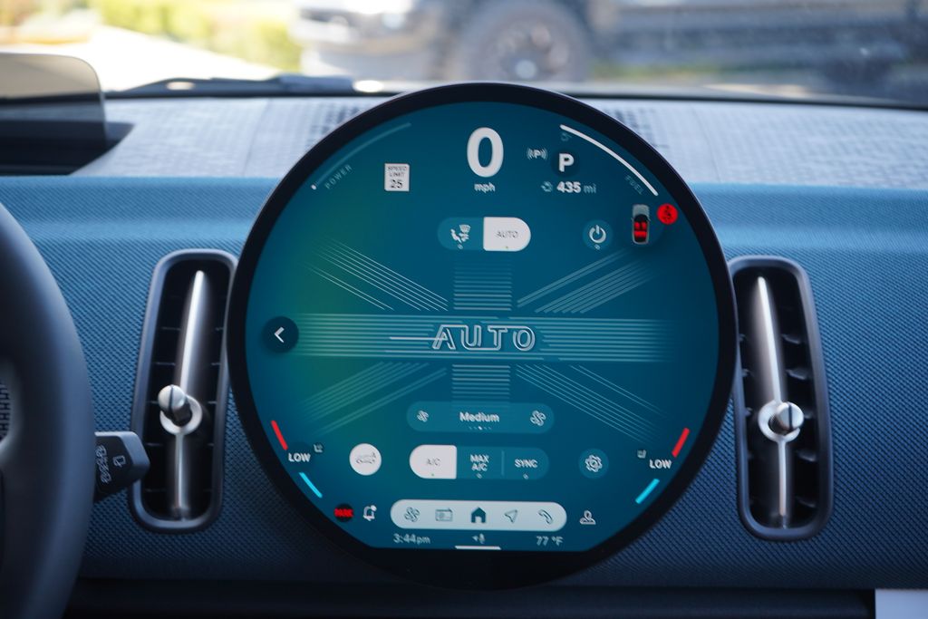 2025 MINI Cooper Countryman Iconic 19