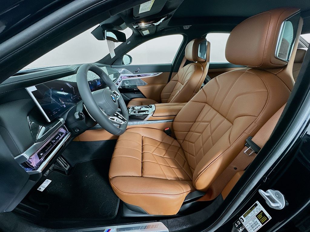 2025 BMW 7 Series 760i xDrive 16