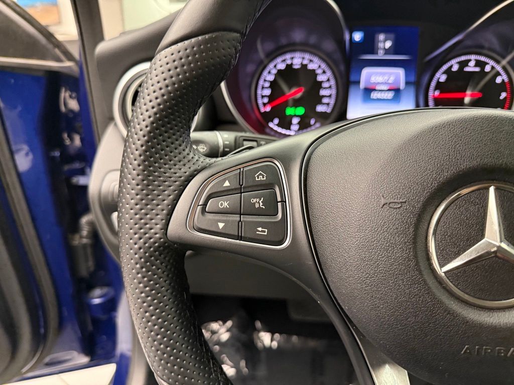 Thumbnail: 2017 Mercedes-Benz GLC - 12