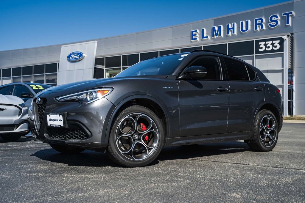 Gray Metallic 2023 Alfa Romeo Stelvio SUV / Crossover All-Wheel Drive 8-Speed Automatic