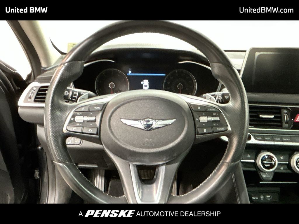 Thumbnail: 2019 Genesis G70 - 15