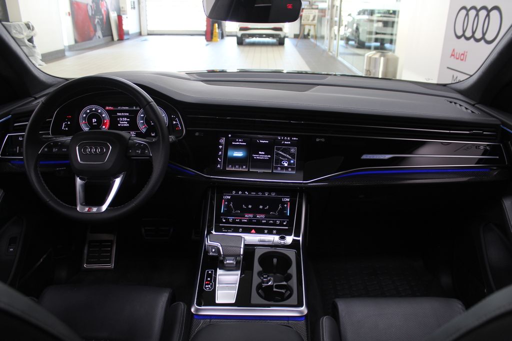 Thumbnail: 2023 Audi SQ8 - 10