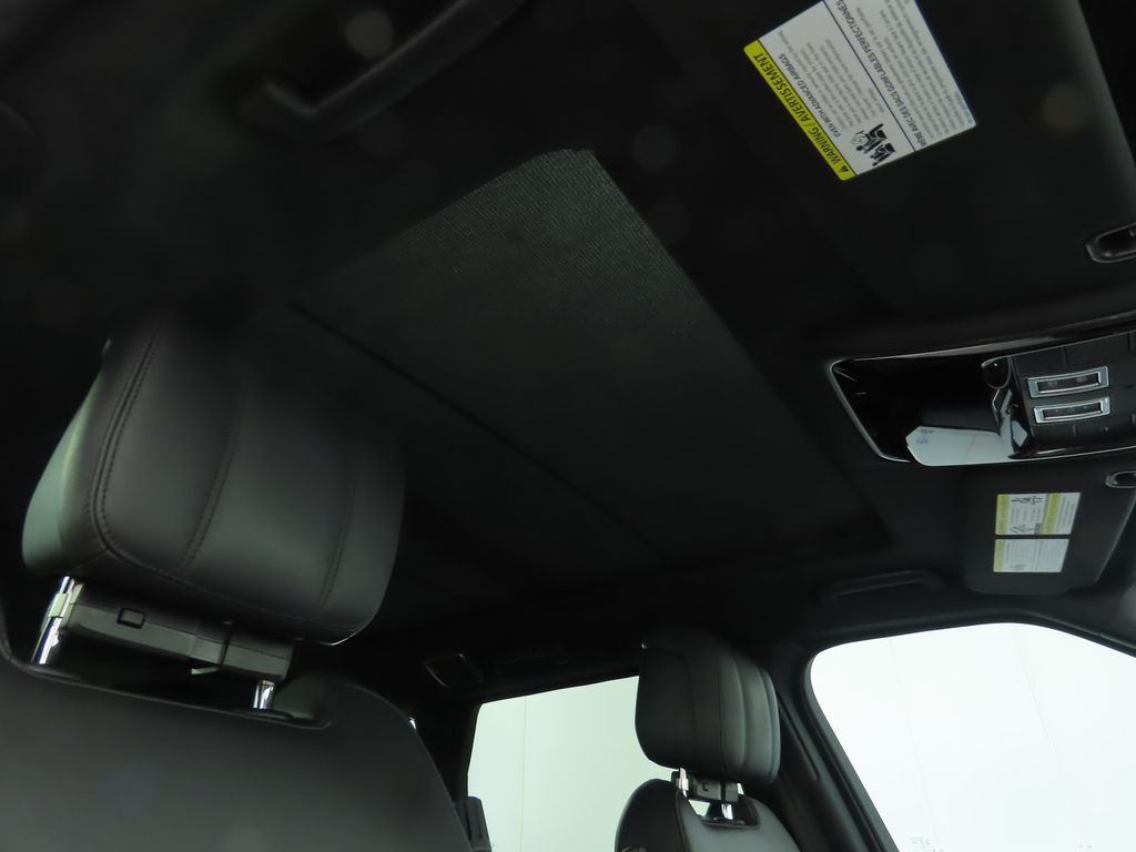 Thumbnail: 2022 Land Rover Range Rover Sport - 18