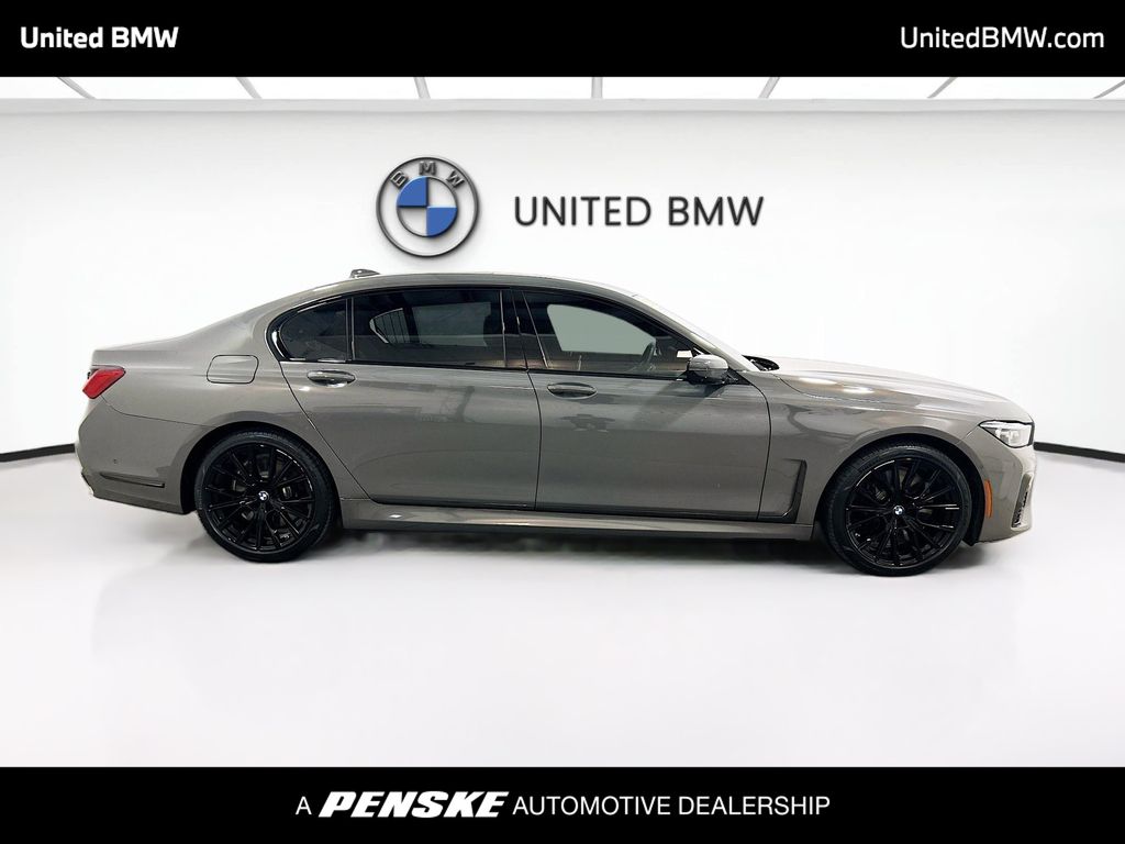 Thumbnail: 2022 BMW 7 Series - 16