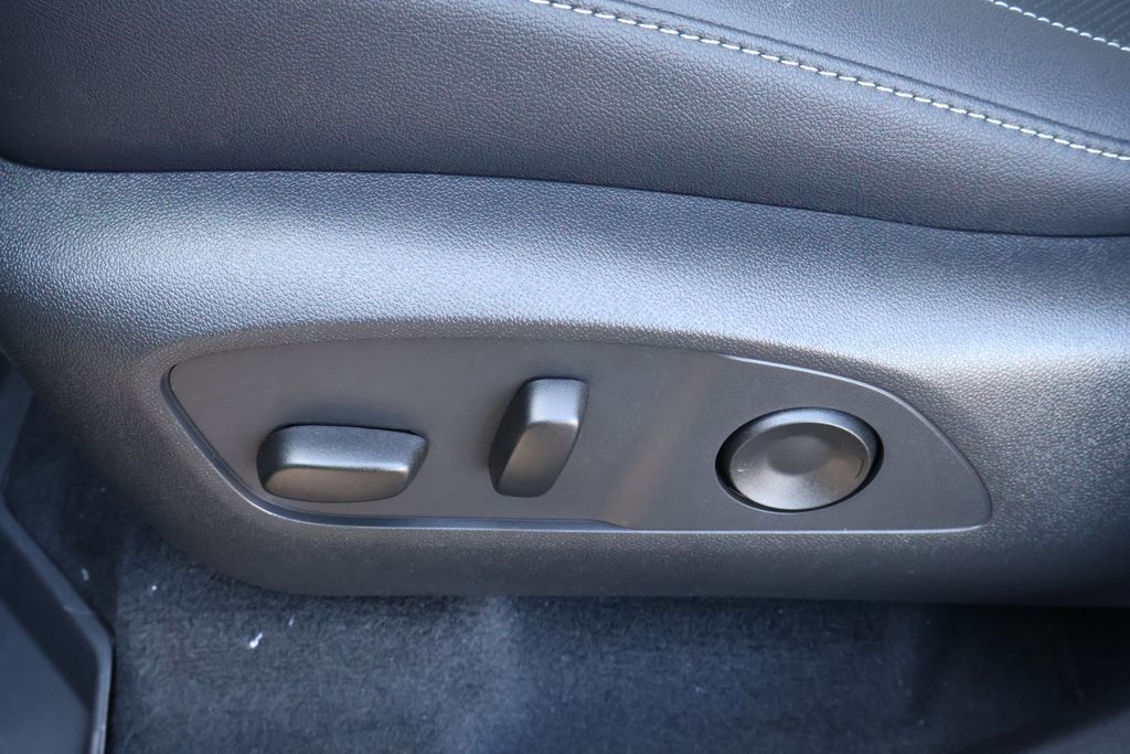 Thumbnail: 2026 Chevrolet Traverse - 17