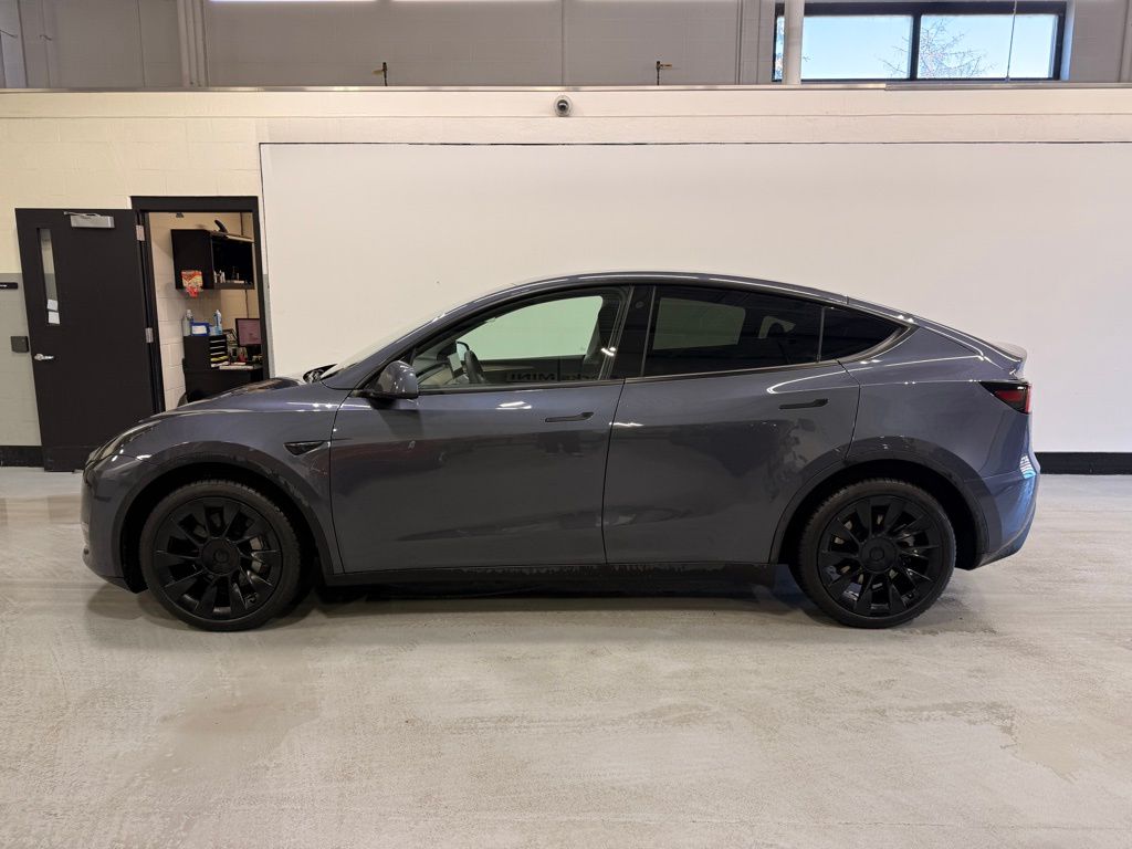 Thumbnail: 2023 Tesla Model Y - 2