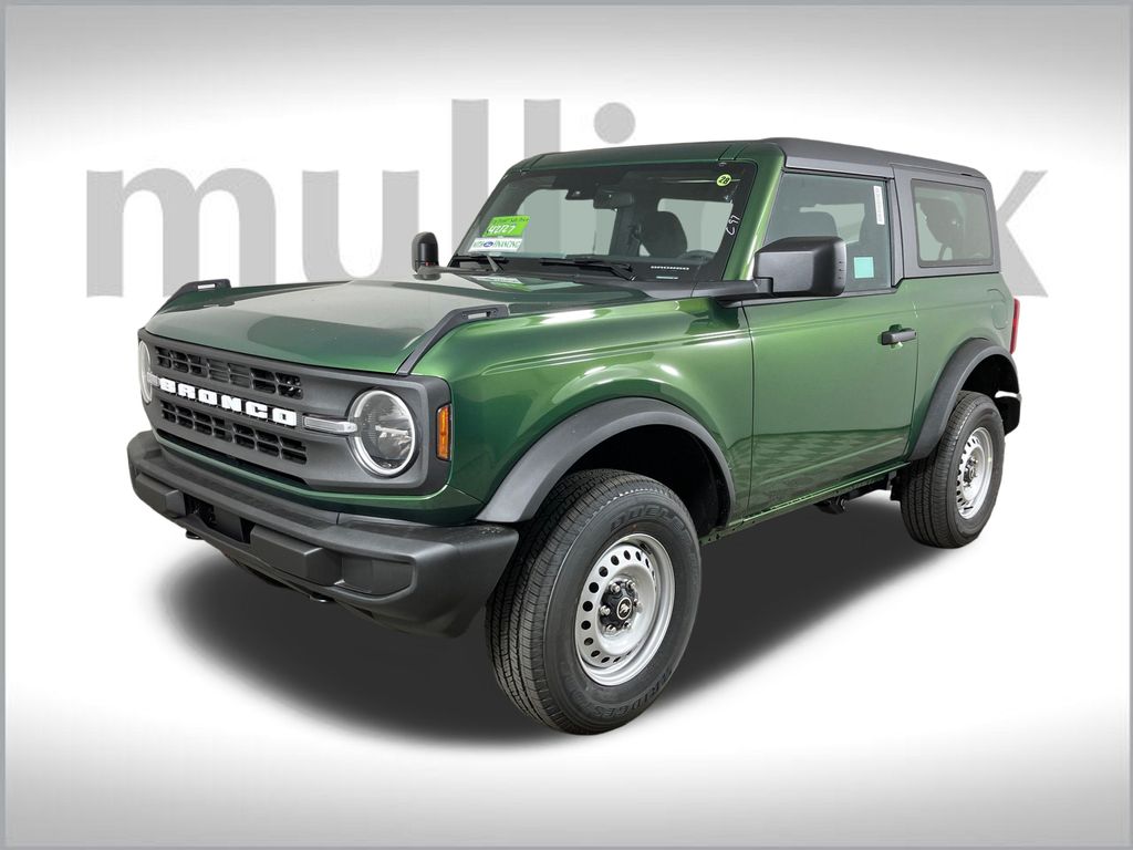 2025 Ford Bronco Base photo 11