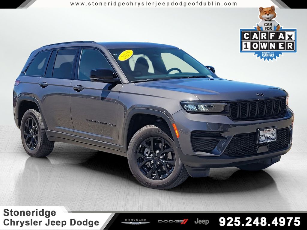 Baltic Gray Metallic Clearcoat 2025 Jeep Grand Cherokee SUV / Crossover Four-Wheel Drive 8-Speed Automatic